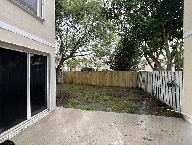 7600 Edisto Dr — Photo 16