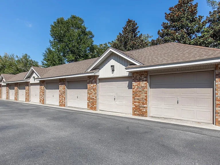 Crosswinds Apartments — Photo 28