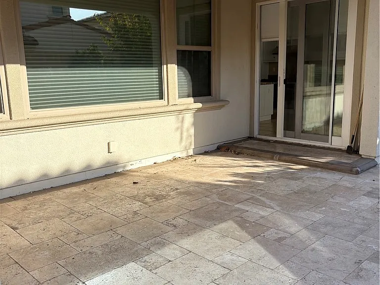 66 Somerton — Photo 4