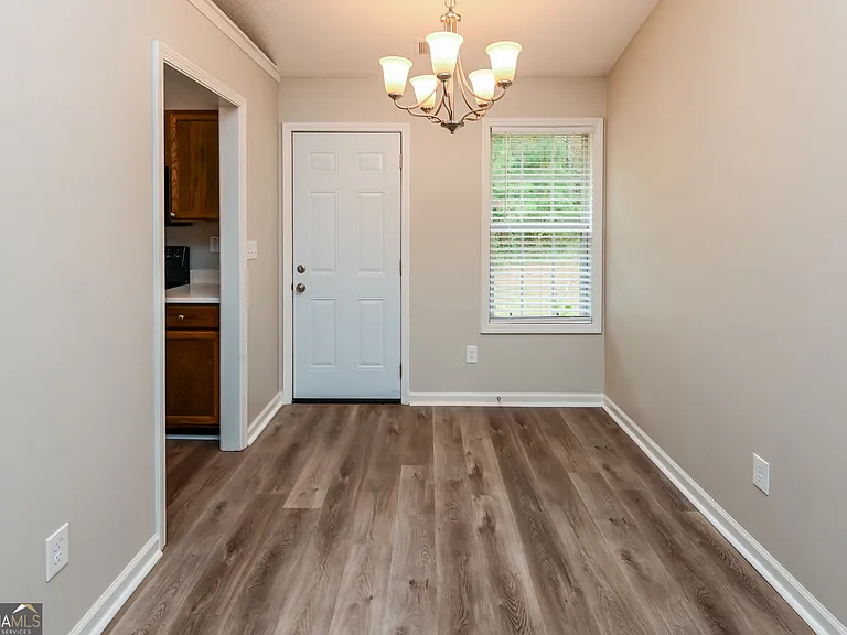 188 Carthage Blvd — Photo 5