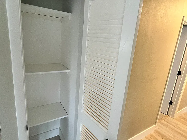 1554 Hillcrest Dr — Photo 11