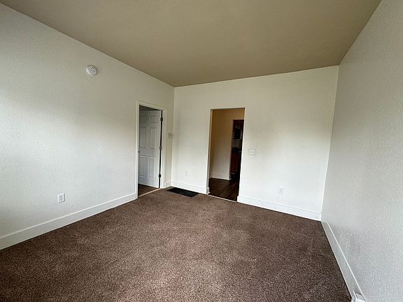 5th image of 1106 N Michigan St APT 1