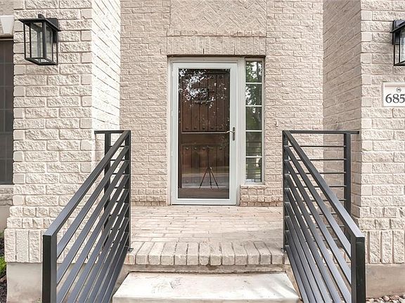 3rd image of 6859 Thistle Hill Way