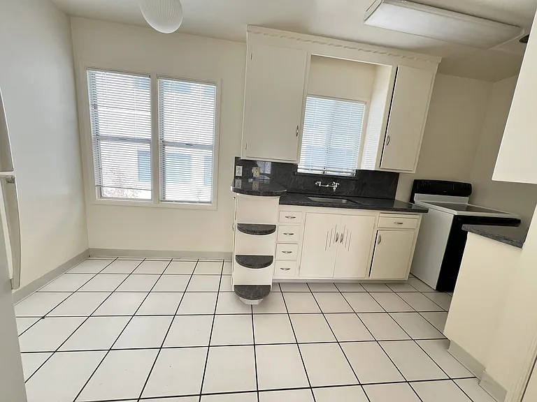 6527 Central Ave — Photo 5
