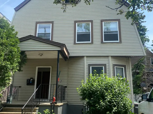 165 College Ave, Somerville, MA 02144