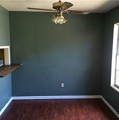 4th image of 3221 Scovel Ave