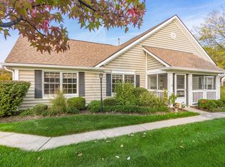 284 Black Walnut Dr, Westerville, OH 43082