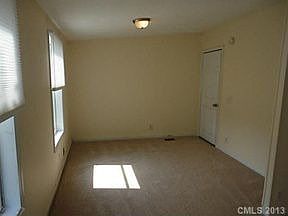 3rd image of 1017 Caldon Dr
