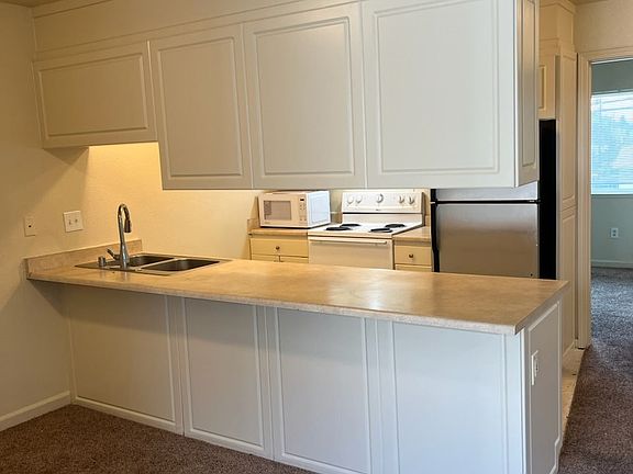 5th image of 1125 G St #6