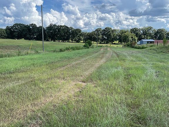5th image of 2779 Centenary Rd