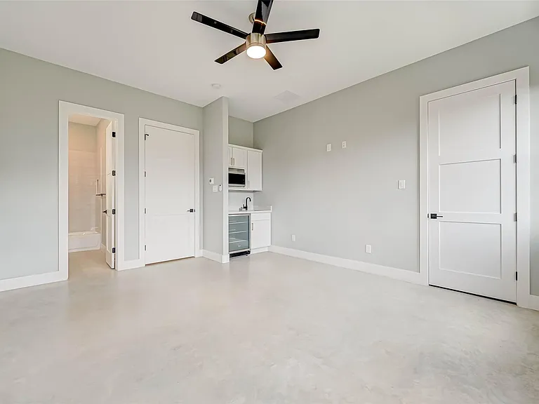 3503 Anita St — Photo 8