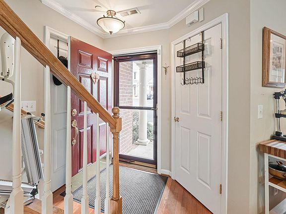 3rd image of 1033 Somer Chase Ct