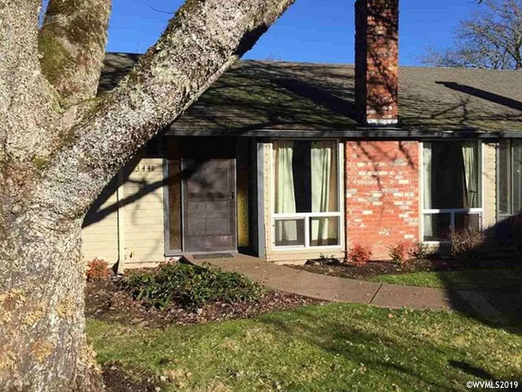 3441 NW Walnut Blvd photo 1