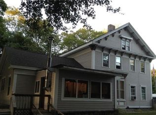 37 N Main St, Bradford, RI 02808