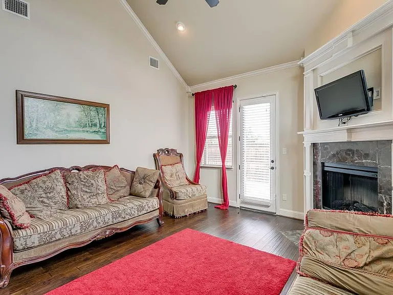 4119 Napoli Way — Photo 18