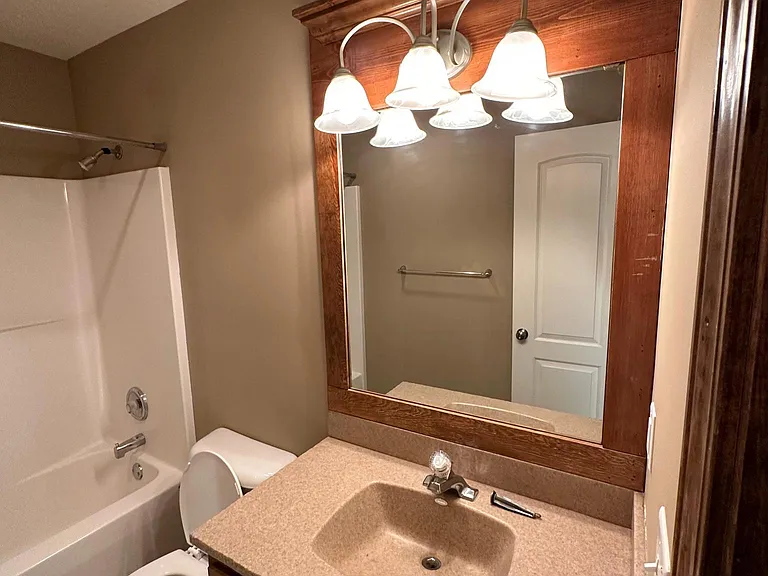 2014 Owen Dr — Photo 14