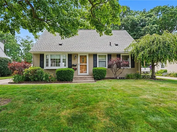 2930 9th St, Cuyahoga Falls, OH 44221