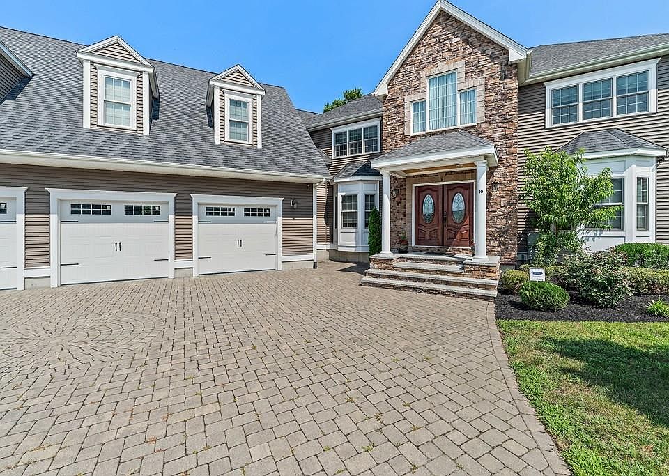 1st image of 10 Hearthridge Dr