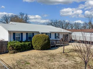 1308 S Oak St, Grove, OK 74344