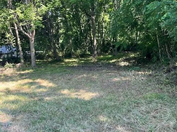 49 E Market Street, Hyde Park, NY 12538