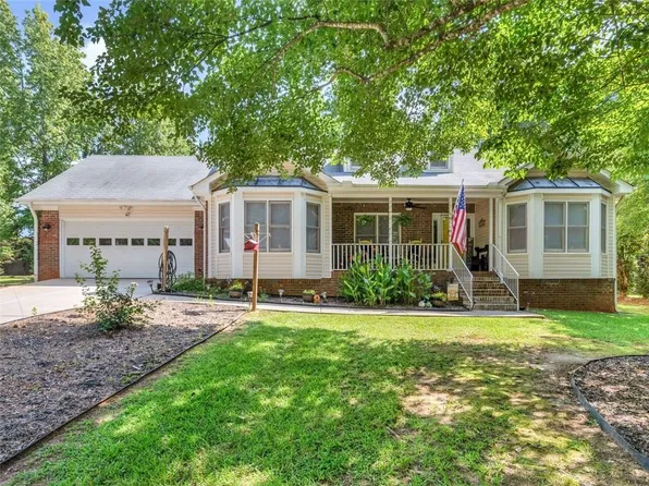 129 Brookhaven Ln, McDonough, GA 30253