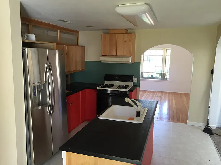 971 Palmetto Ave — Photo 8