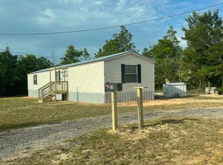 49 E Juniper Ave, Defuniak Springs, FL 32433