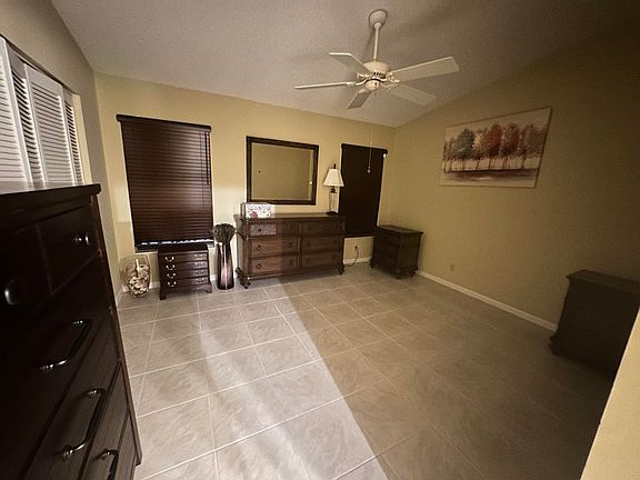 5th image of 8184 SE Villa Way