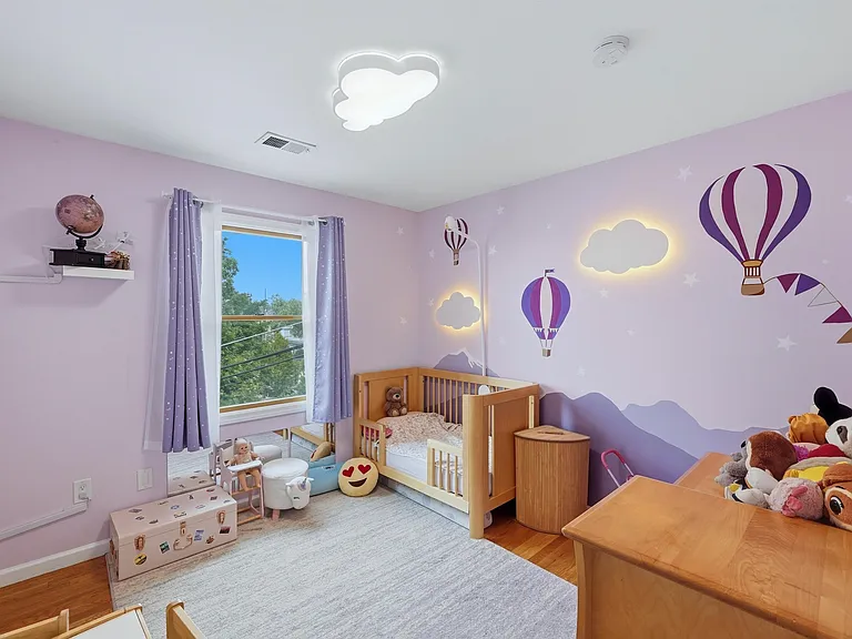 81 Nelson Ave #2X — Photo 5
