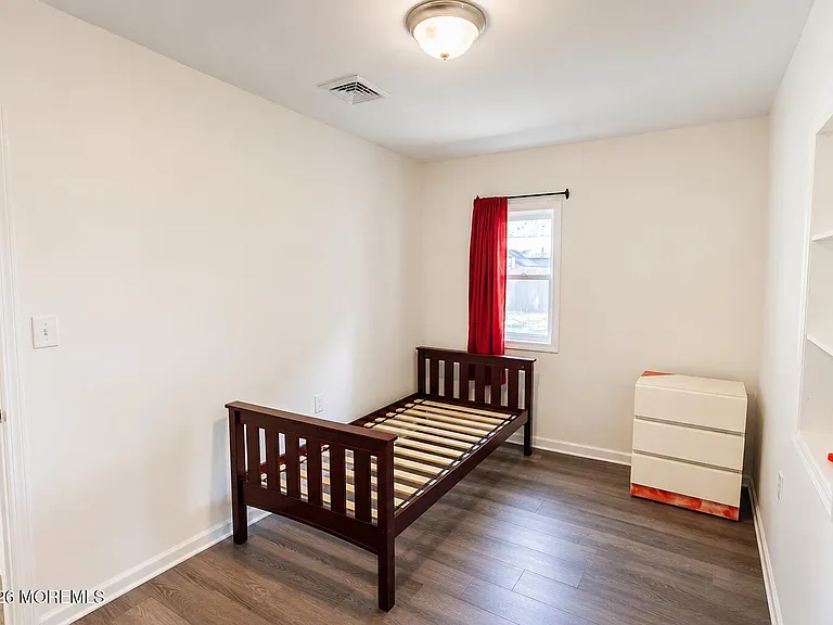 837 Forest Ave — Photo 10