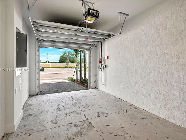 129 SW 171st Way — Photo 37