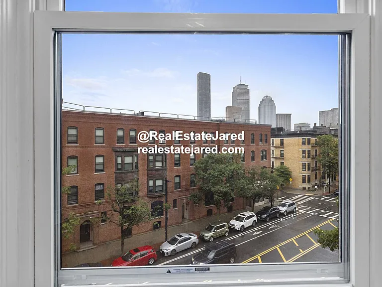 Columbus Ave — Photo 14