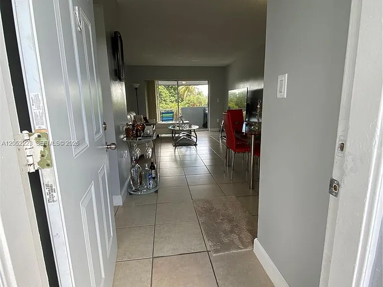 1755 W 60th St #D310 — Photo 2