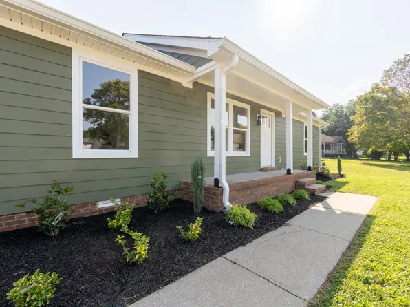 1010 Chelsea Dr, Greenbrier, TN 37073