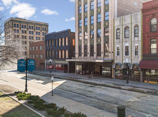 212 N Center St UNIT 202, Bloomington, IL