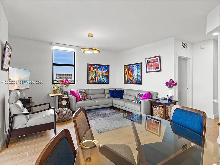 2301 SW 27th Ave #1501 — Photo 10