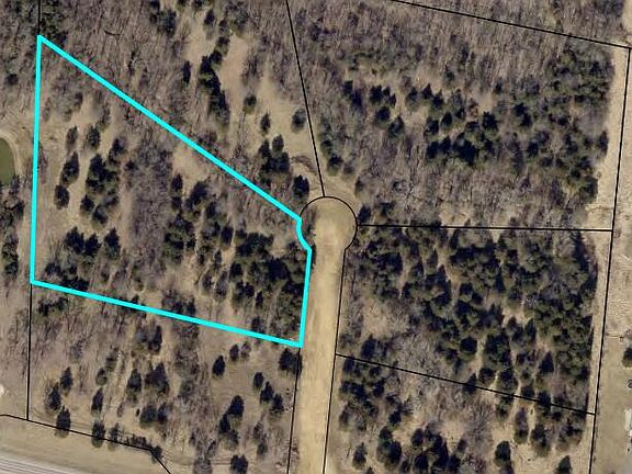 2nd image of 2 Briar Wood Trl