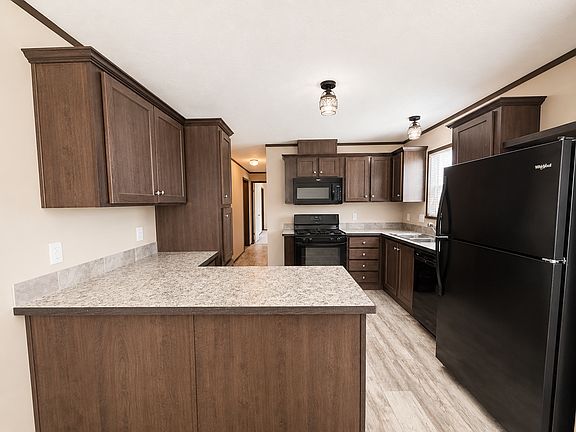 5th image of 71400 Van Dyke Rd #92