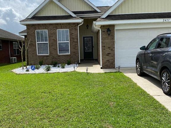 2nd image of 2411 Flintstone Dr