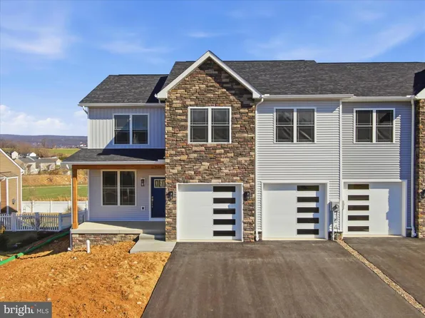 11798 Mystic Rock Ln S, Waynesboro, PA 17268