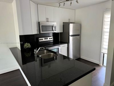 3401 N Country Club Dr APT 309, Aventura, FL, 33180