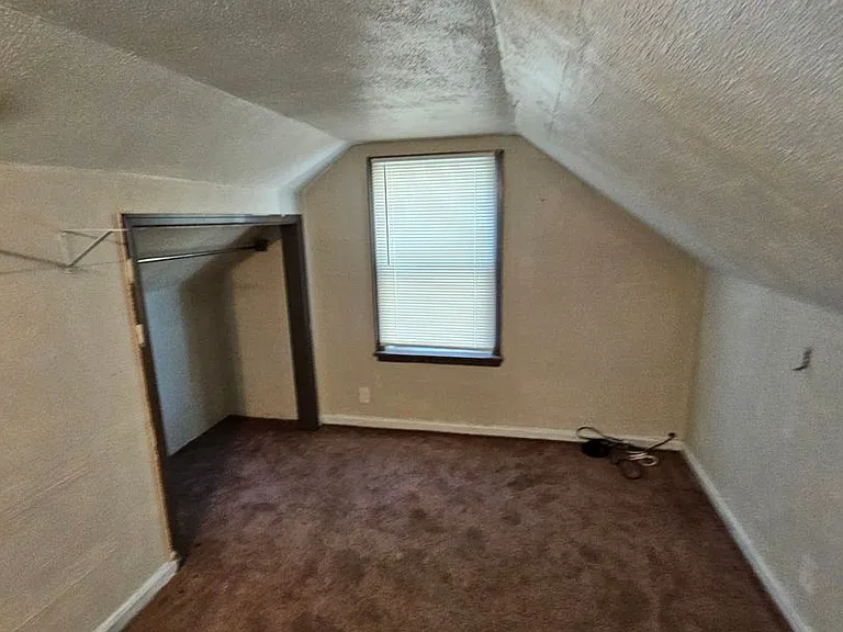 4239 Asbury Dr — Photo 2