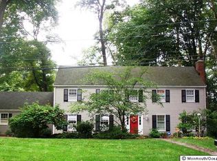 65 Townsend Dr, Middletown, NJ 07748