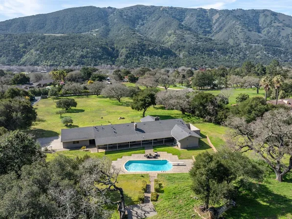 10 Ring Ln, Carmel Valley, CA 93924