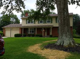 7405 Huckleberry Ln, Montgomery, OH 45242