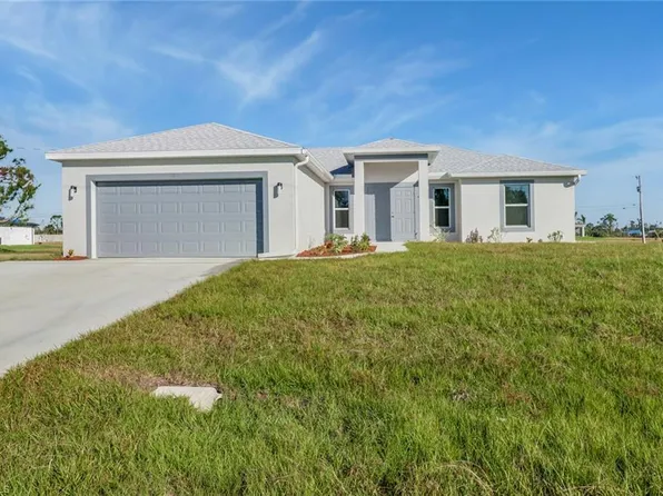 1121 Jacaranda PKWY E, CAPE CORAL, FL 33909