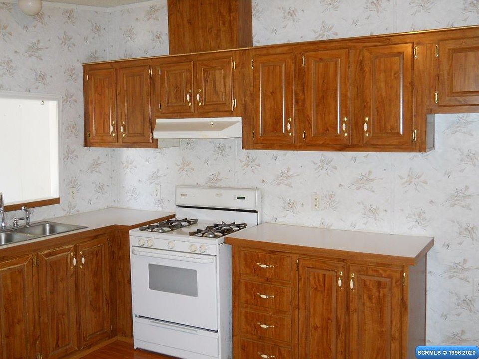 2nd image of 128 Sandalwood Ave