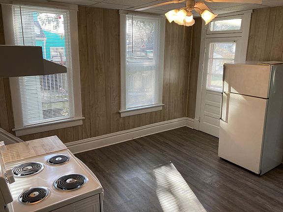4th image of 271 Dakota Ave #A