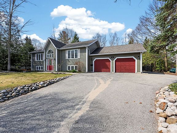 3rd image of 34 Rodrium Rd