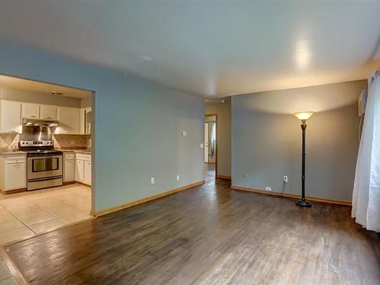108 Whispering Pines Way — Photo 2